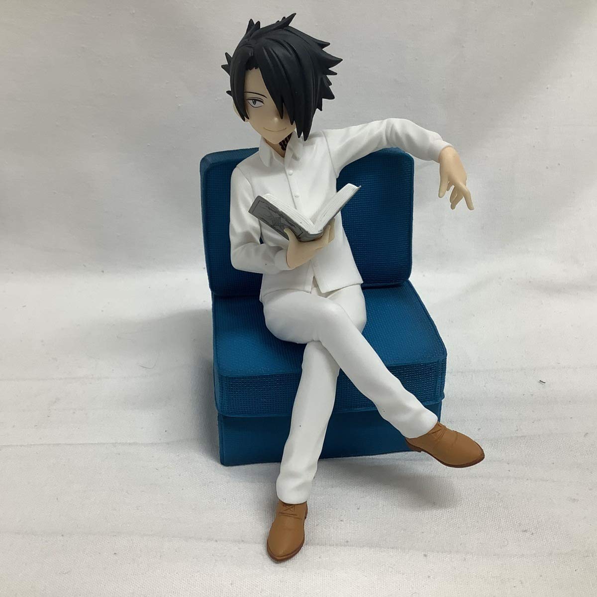 Amazon | 箱無し 約束のネバーランド プレミアムフィギュア エマ